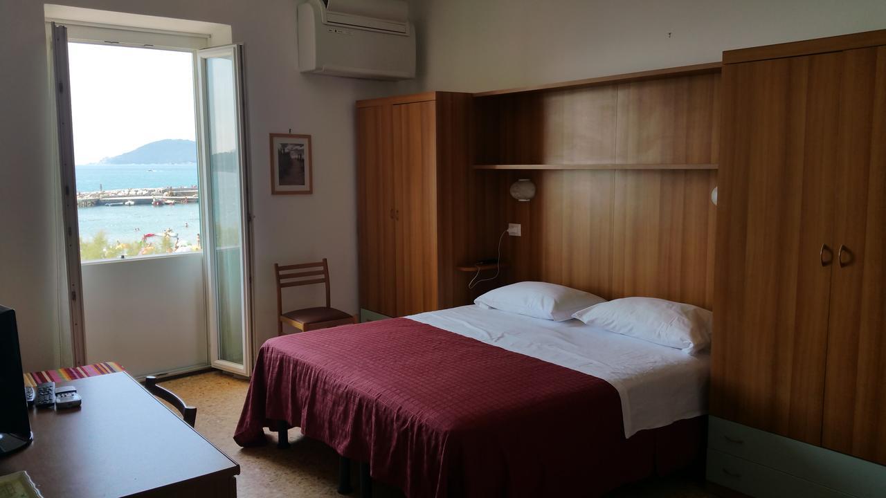 Albergo Nettuno Lerici Εξωτερικό φωτογραφία